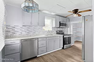 508 N 11th St, Morehead City, NC 28557 - Photo 13