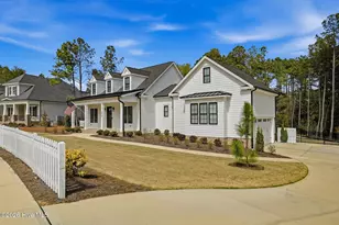 275 Hollycrest Dr, Pinehurst, NC 28374 - Photo 3