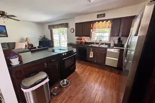 612 Blaney St, Clinton, NC 28328 - Photo 7