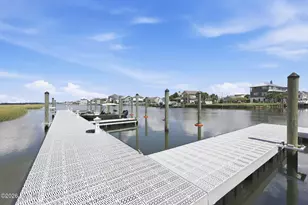 602 W Fort Macon Rd, Atlantic Beach, NC 28512 - Photo 11