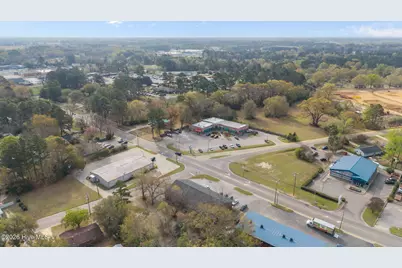 402-406B Harris Avenue, Raeford, NC 28376 - Photo 13
