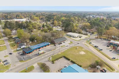 402-406B Harris Avenue, Raeford, NC 28376 - Photo 5