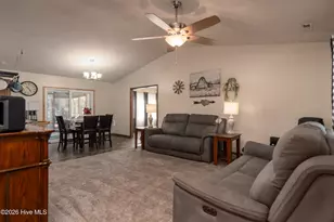 623 Queens Creek Rd, Hubert, NC 28539 - Photo 9