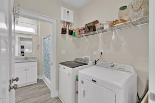 125 NE 15th St, Oak Island, NC 28465 - Photo 23