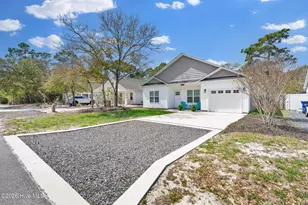 125 NE 15th St, Oak Island, NC 28465 - Photo 31