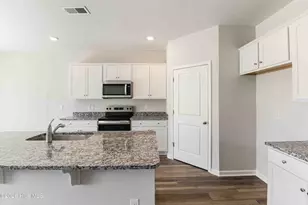 315 Merchant Pt Blvd, Jacksonville, NC 28546 - Photo 9