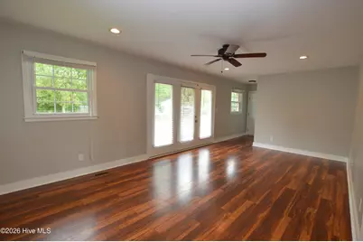 1018 Oak Drive, Jacksonville, NC 28546 - Photo 7