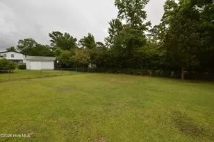 1018 Oak Dr, Jacksonville, NC 28546 - Photo 17