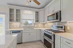 305 Joan Ct, Beaufort, NC 28516 - Photo 19