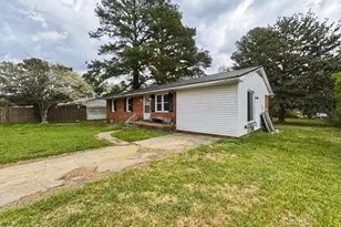 42 N Sixth St, Clarkton, NC 28433 - Photo 17