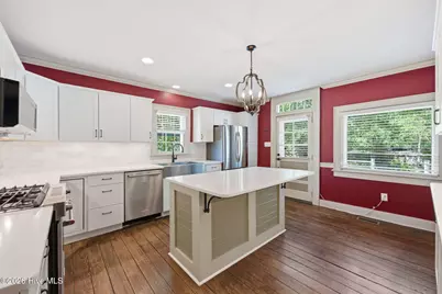 804 Pollock Street, New Bern, NC 28562 - Photo 9