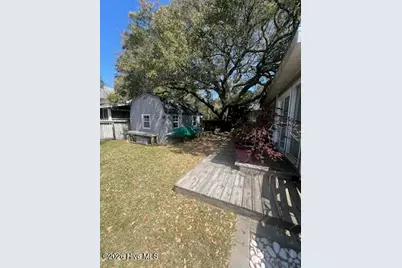 2812 Evans Street, Morehead City, NC 28557 - Photo 31