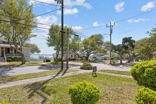2812 Evans St, Morehead City, NC 28557 - Photo 47