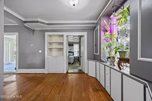 2812 Evans St, Morehead City, NC 28557 - Photo 9