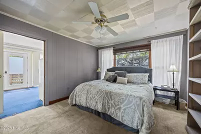 2812 Evans Street, Morehead City, NC 28557 - Photo 17
