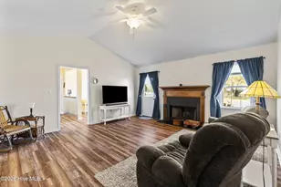 129 Kanton Dr, Jacksonville, NC 28540 - Photo 5