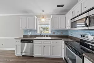 1013 Bristolmoor Dr, Winterville, NC 28590 - Photo 5