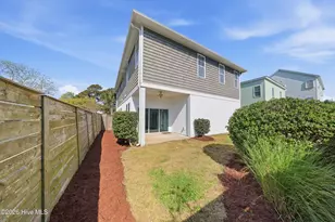 1607 Pinfish Ln, Carolina Beach, NC 28428 - Photo 15