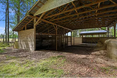 2639 Nc Highway 211, Clarkton, NC 28433 - Photo 11