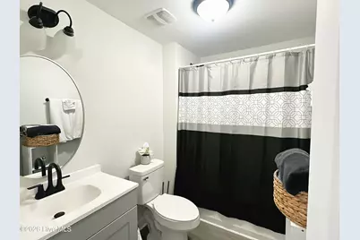915 E Holly Street, Rocky Mount, NC 27801 - Photo 9