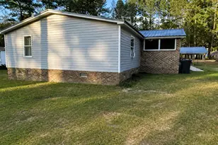 8801 Johns Mill Rd, Maxton, NC 28364 - Photo 3