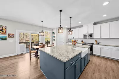 980 W Hedgelawn Way, Southern Pines, NC 28387 - Photo 7