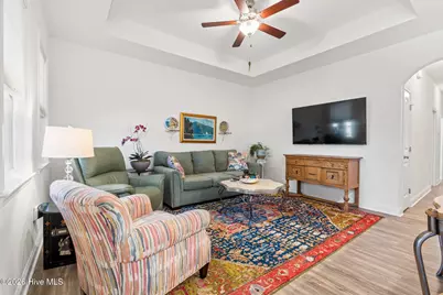 140 NE 16th Street, Oak Island, NC 28465 - Photo 5