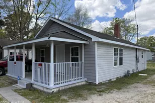515 McInnis St, Pembroke, NC 28372 - Photo 3
