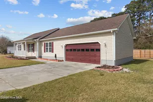 106 Goldie Ln, Beulaville, NC 28518 - Photo 3