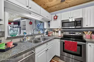 1200 Saint Joseph St, Carolina Beach, NC 28428 - Photo 15