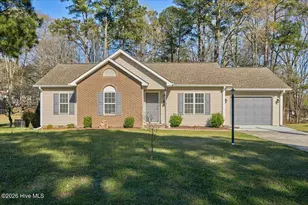 5117 Laurel Ridge Dr, Sanford, NC 27332 - Photo 1
