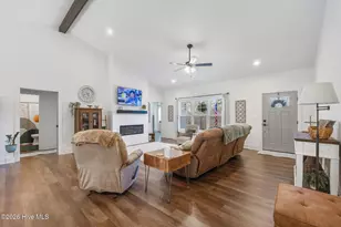 101 Seminole Ct, West End, NC 27376 - Photo 5