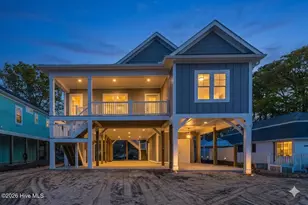 125 NW 19th St, Oak Island, NC 28465 - Photo 1