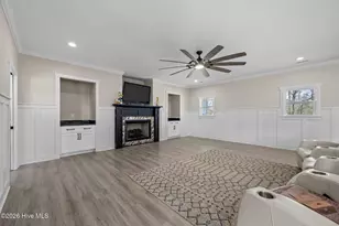127 Louise Ln, Richlands, NC 28574 - Photo 5