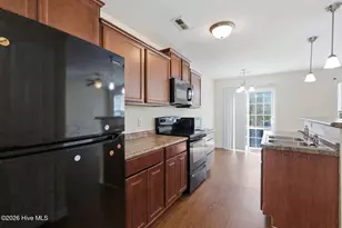 70 Thornbury Dr, Rocky Point, NC 28457 - Photo 7