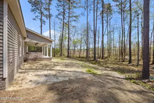 1001 Ecru Cir, New Bern, NC 28562 - Photo 49