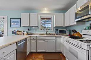 217 NE 61st St, Oak Island, NC 28465 - Photo 23