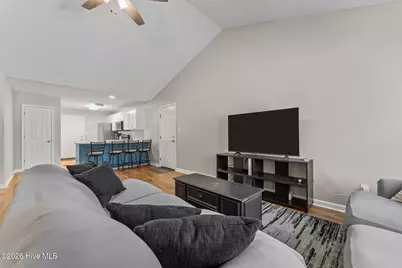 106 Walnut Avenue, Hamlet, NC 28345 - Photo 7