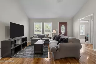106 Walnut Ave, Hamlet, NC 28345 - Photo 5