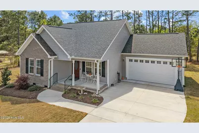 106 Walnut Avenue, Hamlet, NC 28345 - Photo 1
