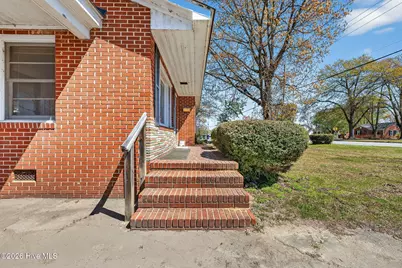 1020 S Pollock Street, Selma, NC 27576 - Photo 3
