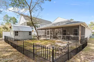152 NW 10th St, Oak Island, NC 28465 - Photo 45
