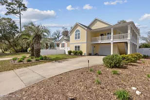 329 NE 59th St, Oak Island, NC 28465 - Photo 3