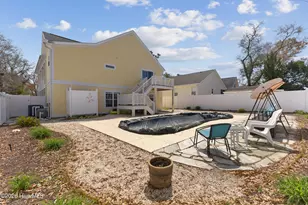 329 NE 59th St, Oak Island, NC 28465 - Photo 37