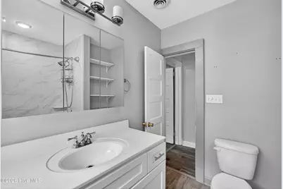 2240 W Lake Shore Drive, Wilmington, NC 28401 - Photo 29