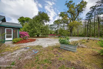 2240 W Lake Shore Drive, Wilmington, NC 28401 - Photo 7