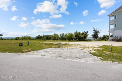 719 Cannonsgate Drive, Newport, NC 28570 - Photo 7