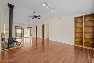 1003 Coral Reef Dr, New Bern, NC 28560 - Photo 5