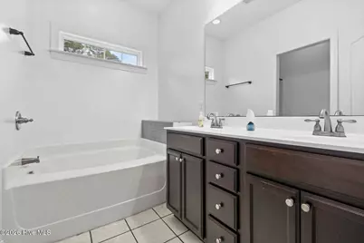 321 Holly Grove Court W, Jacksonville, NC 28540 - Photo 17