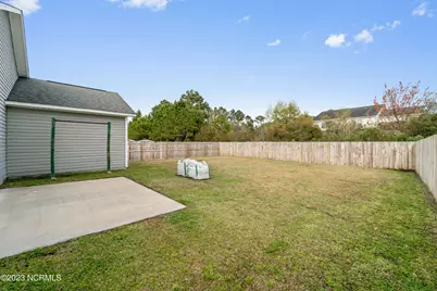 4008 W T Whitehead Drive, Jacksonville, NC 28546 - Photo 17